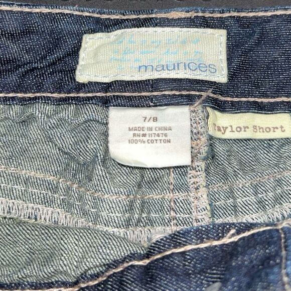 Maurices Mid Rise Distressed Denim Shorts Size 7/8 Waist 28 #142 - Picture 3 of 5